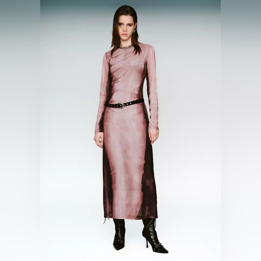 Urban Revivo - Sleeveless Square-cut Collar Skinny Dress